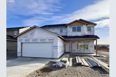884 E Kinsley Ave, Hermiston, OR 97838 - Photo 1