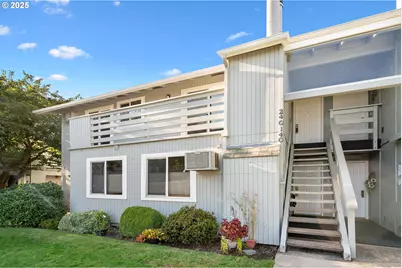 650 Harlow Rd #240, Springfield, OR 97477 - Photo 1