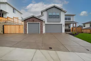 664 NW Crater Lk Dr, Dallas, OR 97338 - Photo 1