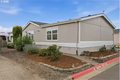 1000 S McKern Ct #123, Newberg, OR 97132 - Photo 1