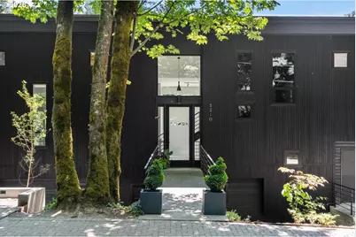 5210 SW Hewett Blvd, Portland, OR 97221 - Photo 1