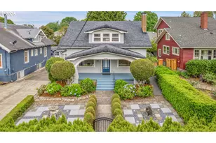 2437 NE 9th Ave, Portland, OR 97212 - Photo 1