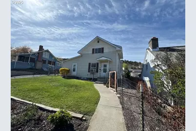 304 E Main St, John Day, OR 97845 - Photo 1