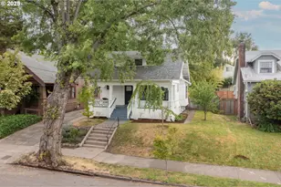 7325 SE 17th Ave, Portland, OR 97202 - Photo 1