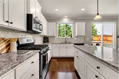 3625 NE Sitka Dr, Camas, WA 98607 - Photo 10