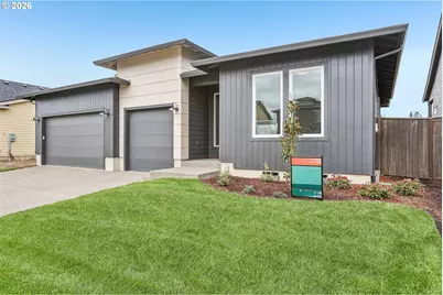 707 Magnolia Ave, Woodburn, OR 97071 - Photo 1