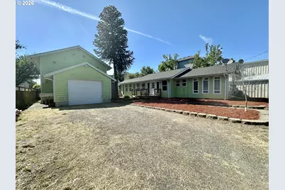 2543 SE 136th Ave, Portland, OR 97236 - Photo 1