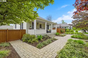 953 C St, Springfield, OR 97477 - Photo 1