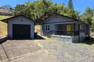 1520 NE Winter St, Roseburg, OR 97470 - Photo 1