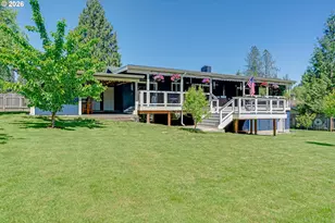 1868 SE Oak St, Hillsboro, OR 97123 - Photo 36