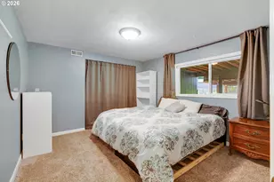 1868 SE Oak St, Hillsboro, OR 97123 - Photo 28