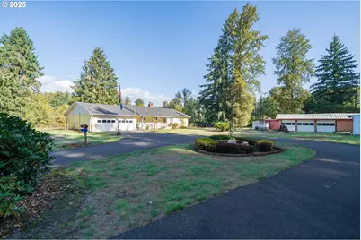 628 13th St, Lyons, OR 97358 - Photo 1