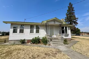 310 SE 7th St, Hermiston, OR 97838 - Photo 1