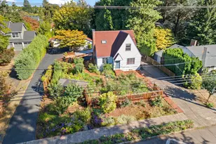 2138 SE 76th Ave, Portland, OR 97215 - Photo 1