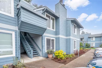 2330 SE Brookwood Ave #206, Hillsboro, OR 97123 - Photo 1
