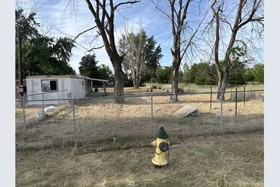 200 NW Oregon Ave, Irrigon, OR 97844 - Photo 1