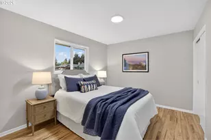 16601 SE Taylor St, Portland, OR 97233 - Photo 12