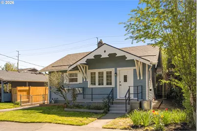 2122 SE Ellis St, Portland, OR 97202 - Photo 1