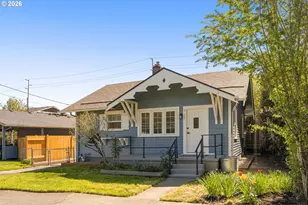 2122 SE Ellis St, Portland, OR 97202 - Photo 1