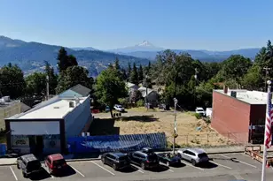121 E Jewett Blvd, White Salmon, WA 98672 - Photo 1