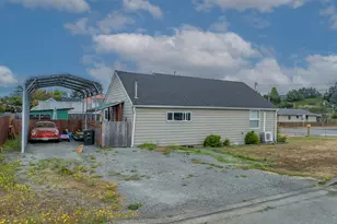 1434 Maryland Ave, Myrtle Point, OR 97458 - Photo 1