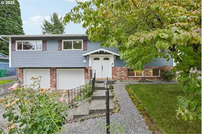 902 SE Atherton Ave, Gresham, OR 97080 - Photo 1