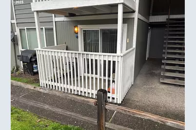 885 NE Sunset St, Roseburg, OR 97470 - Photo 1