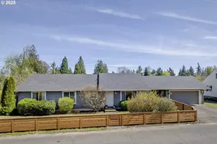 105 Warren St, Oregon City, OR 97045 - Photo 1