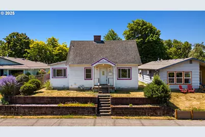 9816 N Central St, Portland, OR 97203 - Photo 1