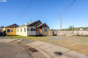 1360 2nd Ave, Sweet Home, OR 97386 - Photo 1