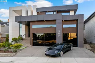 585 W U St, Washougal, WA 98671 - Photo 1