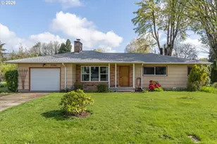 3302 Pine St, Longview, WA 98632 - Photo 1