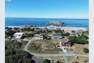 Rohrer, Bandon, OR 97411 - Photo 1
