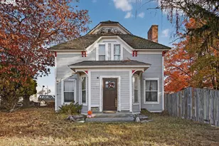 1490 10th St, Baker City, OR 97814 - Photo 1