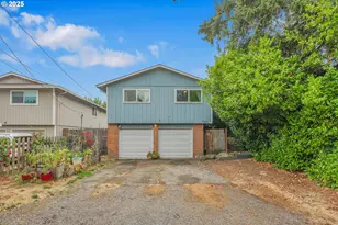 2424 SE Pine Ln, Milwaukie, OR 97267 - Photo 1