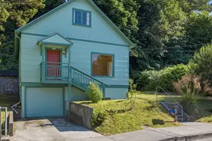 1829 Irving Ave, Astoria, OR 97103 - Photo 1