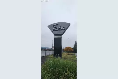 1390 N Pacific Hwy, Woodburn, OR 97071 - Photo 1