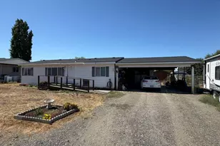 220 SE 8th St, Irrigon, OR 97844 - Photo 1