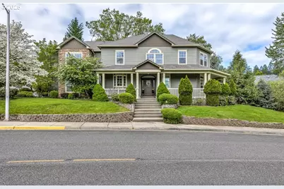 2214 Haviland Dr, Grants Pass, OR 97527 - Photo 1