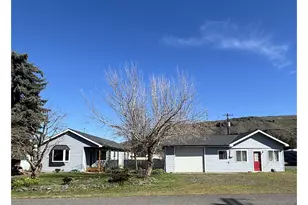 107 W 2nd St, Wallowa, OR 97885 - Photo 1