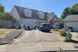 570 22nd Ave, Albany, OR 97322 - Photo 1