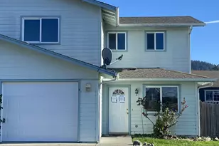 722 Pioneer Rd, Brookings, OR 97415 - Photo 1