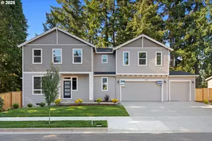 12331 SW Broadleaf Ter, Tigard, OR 97223 - Photo 1