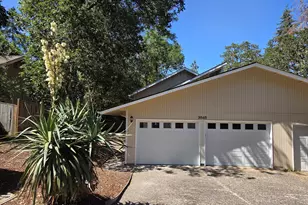 3845 Wilshire Ln, Eugene, OR 97405 - Photo 1