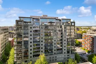 1025 NW Couch St, Portland, OR 97209 - Photo 1