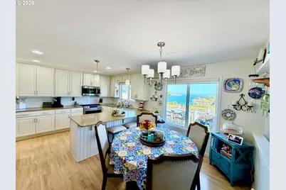 1247 Iris St, Brookings, OR 97415 - Photo 12