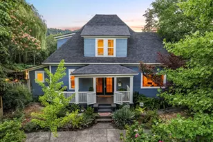 8690 N Willamette Blvd, Portland, OR 97203 - Photo 1