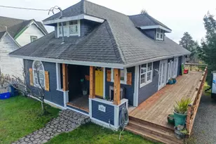 281 W Fourth St, Coquille, OR 97423 - Photo 1