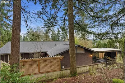 236 SW Collins St, Portland, OR 97219 - Photo 1