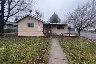 1205 Y Ave, La Grande, OR 97850 - Photo 1